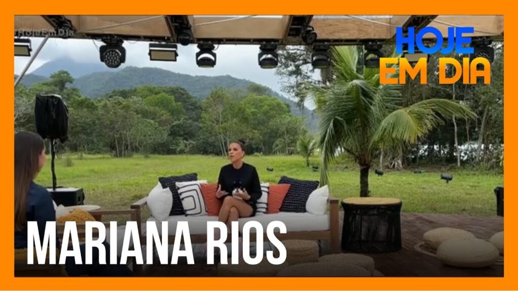 Mariana Rios apresenta o cenário paradisíaco de Ilha Record 2