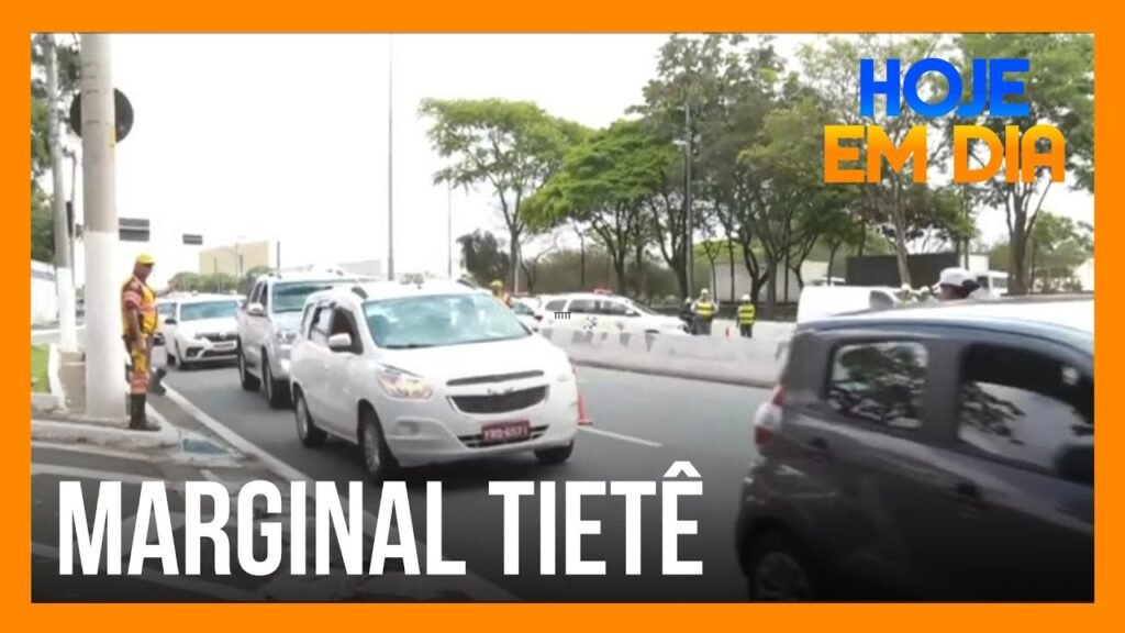 Protesto complica trânsito na Marginal Tietê em São Paulo