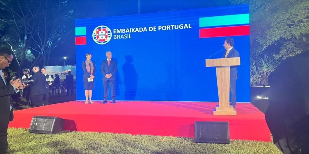 Brasileiros serão sempre bem-vindos em Portugal, diz secretário