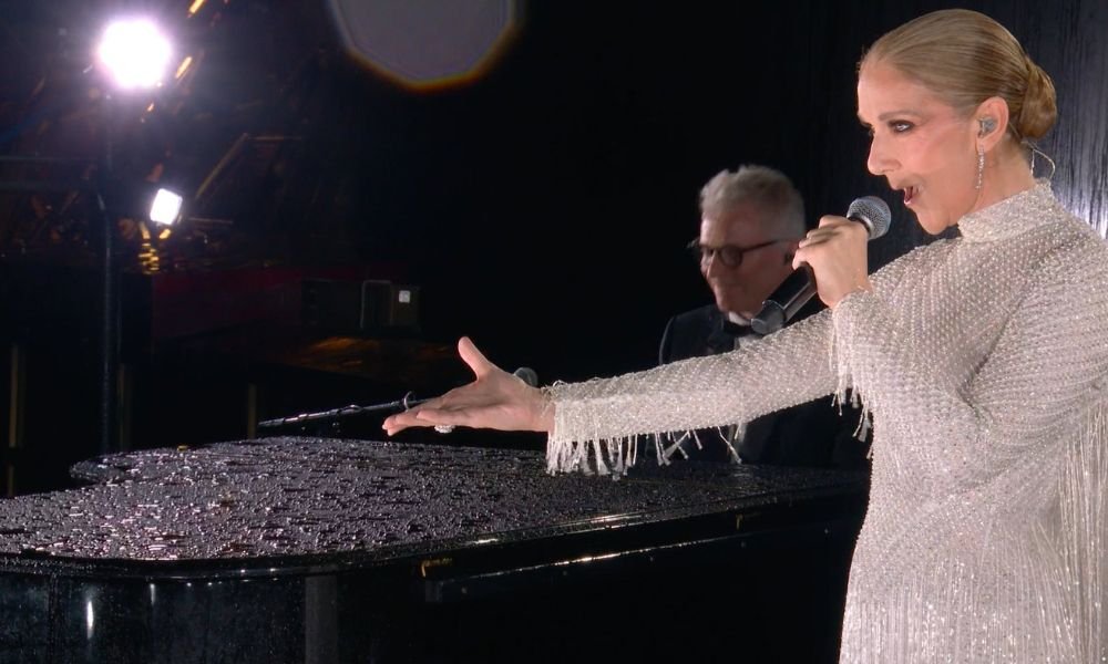 Céline Dion volta aos palcos na abertura das Olimpíadas e emociona público com ‘Hino do amor’