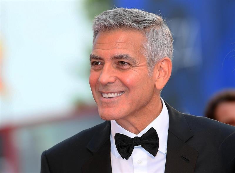 George Clooney pede que Biden se retire da corrida presidencial nos EUA
