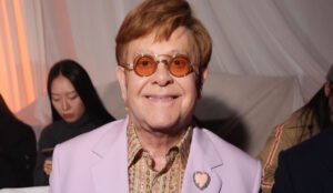 Elton John reflete sobre a morte e legado em novo documentário