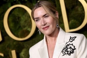 Leitura labial mostra que Kate Winslet exaltou Fernanda Torres no Globo de Ouro