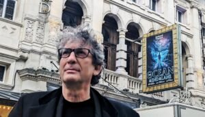 Neil Gaiman é processado por abuso sexual e tráfico humano